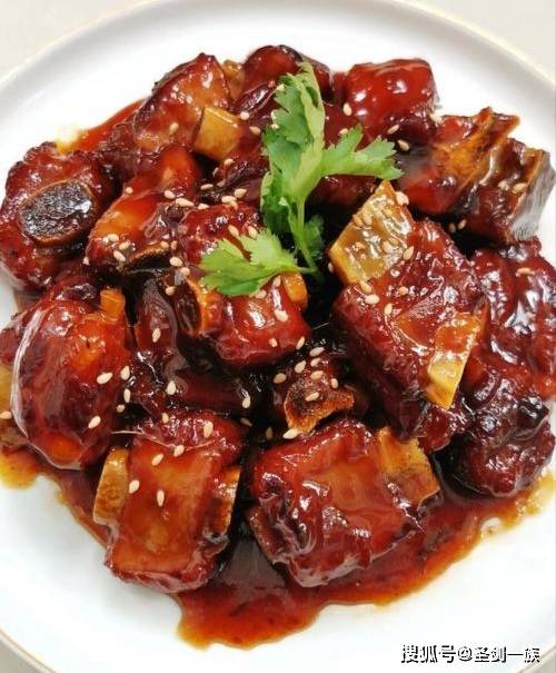 “三伏不吃酸，伏后腿脚酸”，8种酸食吃起来，舒筋养肝过盛夏