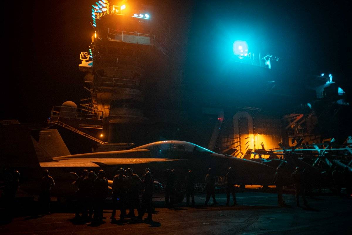 原油价格下挫,白宫不淡定?美国再次大打出手,空袭也门胡塞武装