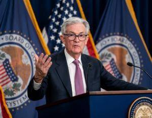 鲍威尔称股市估值“相当高”！美股下跌，原油黄金走高