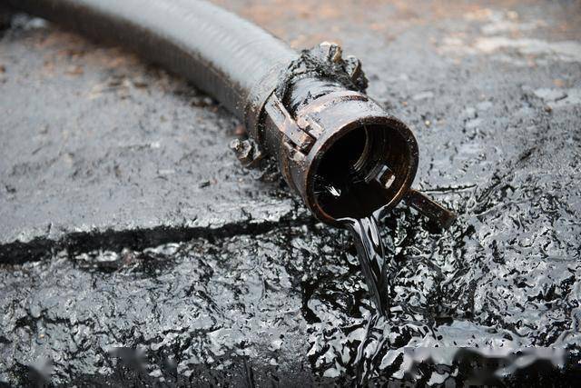 石油为什么会以“桶”作为单位，一桶石油有多少公斤？