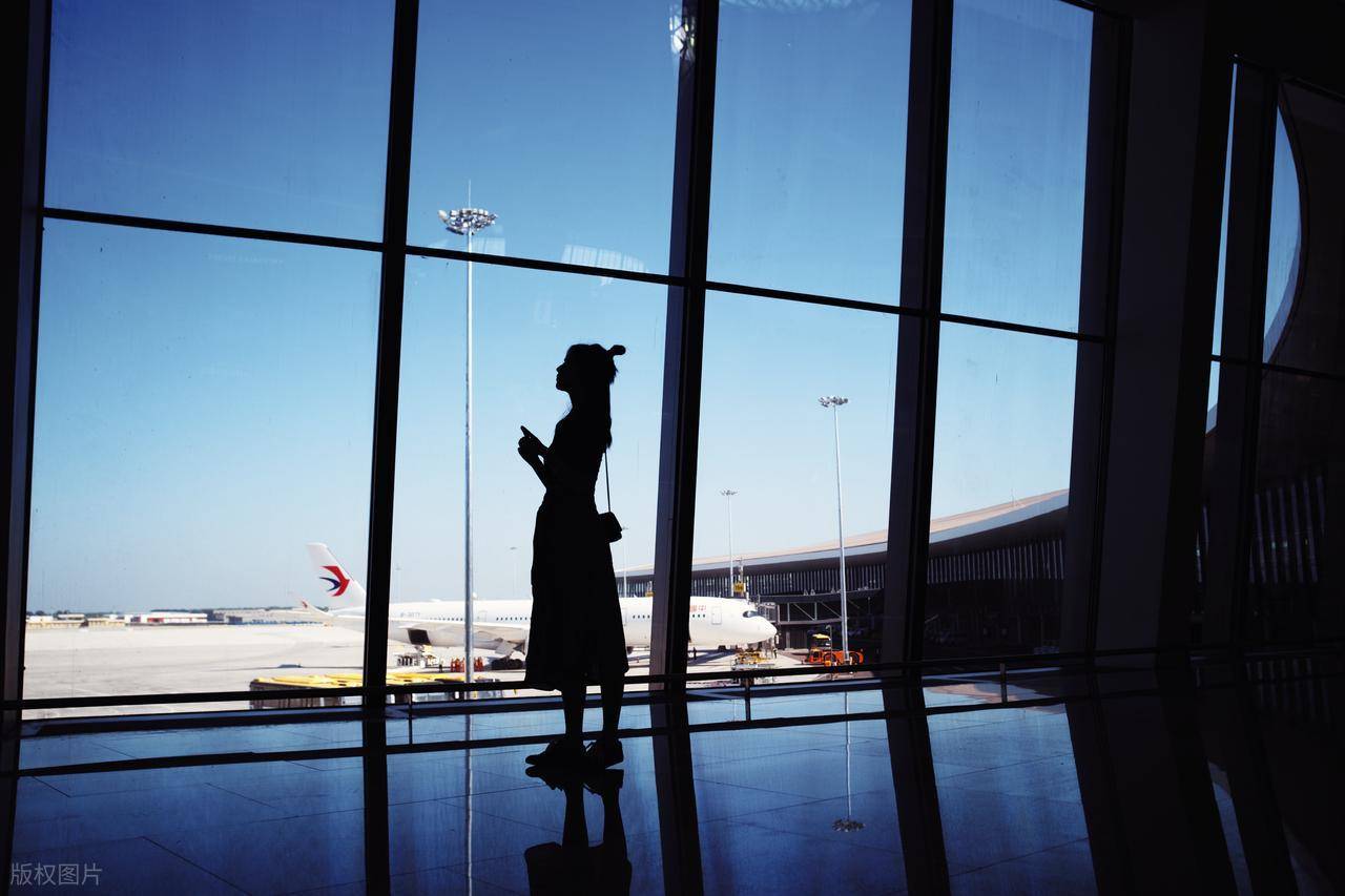廉价航空的围城：春秋航空赚钱，但钱变少了