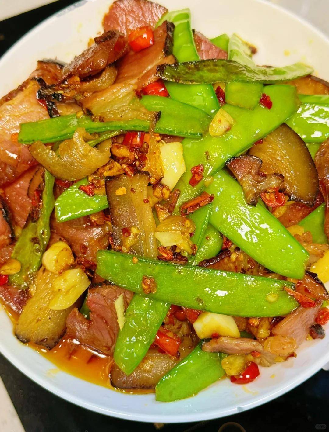 荷兰豆炒腊肉怎么炒，不腻不硬还脆嫩，这样做超香