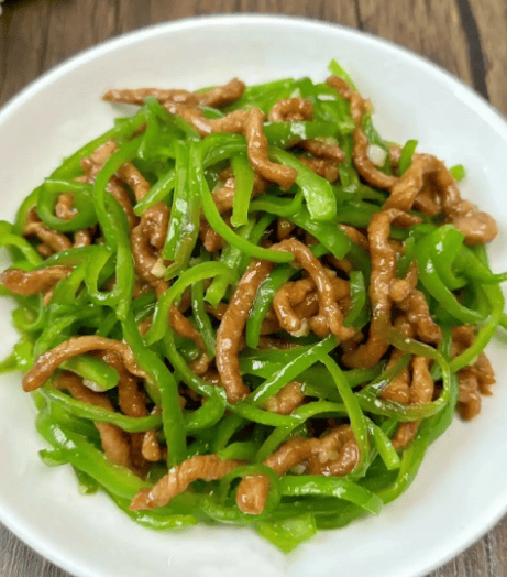青椒炒肉怎么做好吃，一文说清！